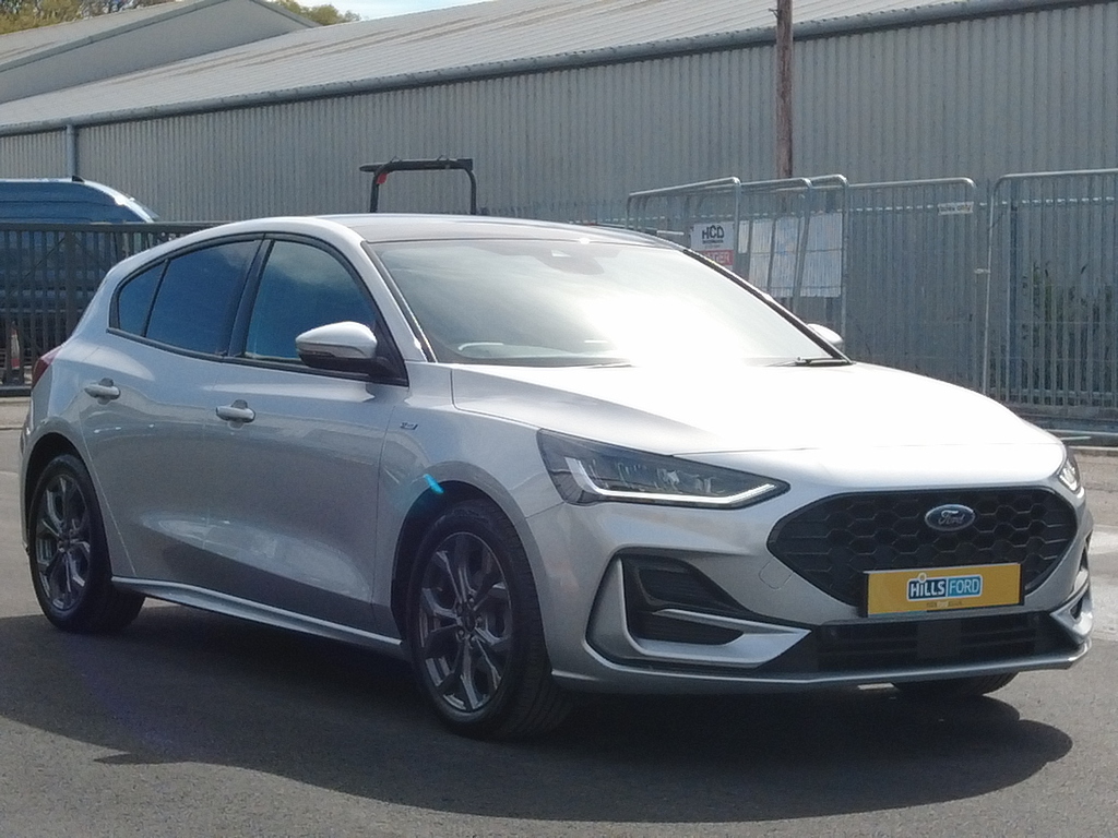 Compare Ford Focus St-line Style Mhev 1.0L Adaptive Cruise - Parking WR72KHB Silver