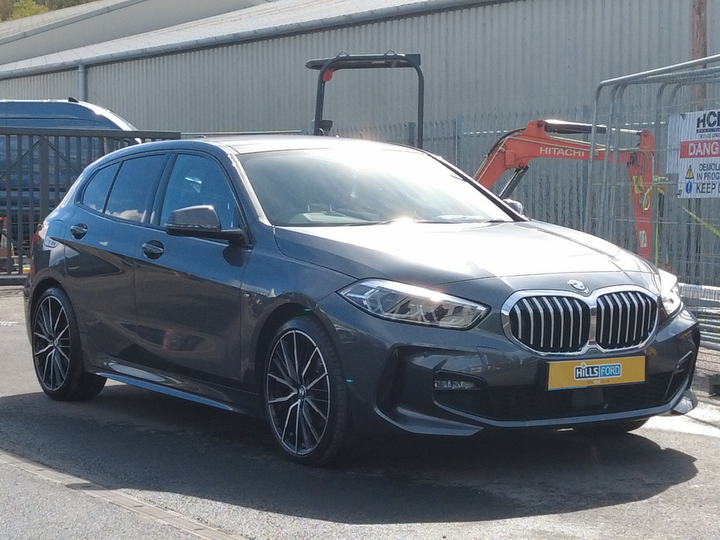 Compare BMW 1 Series 118I M Sport FG20NFN Grey