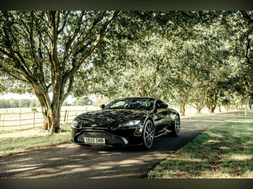 Aston Martin Vantage V8 Black #1