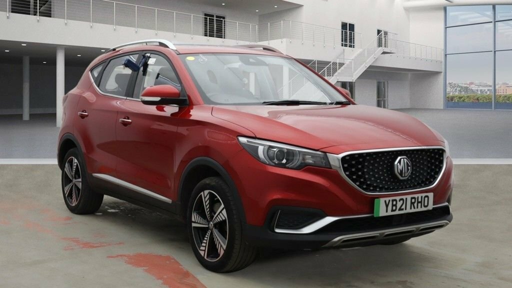 Compare MG ZS Exclusive 141 Bhp YB21RHO Red