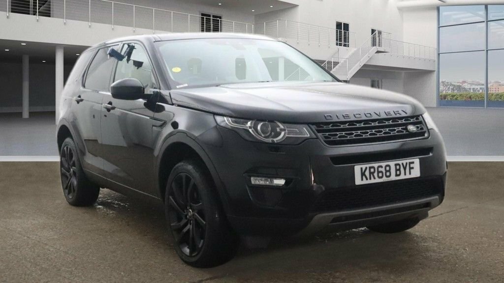 Compare Land Rover Discovery 2.0 Td4 Hse 178 Bhp KR68BYF Black