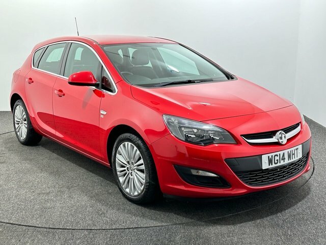 Compare Vauxhall Astra 1.6L Excite 113 Bhp WG14WHT Red