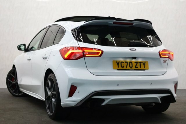 Compare Ford Focus Focus St YC70ZTY White