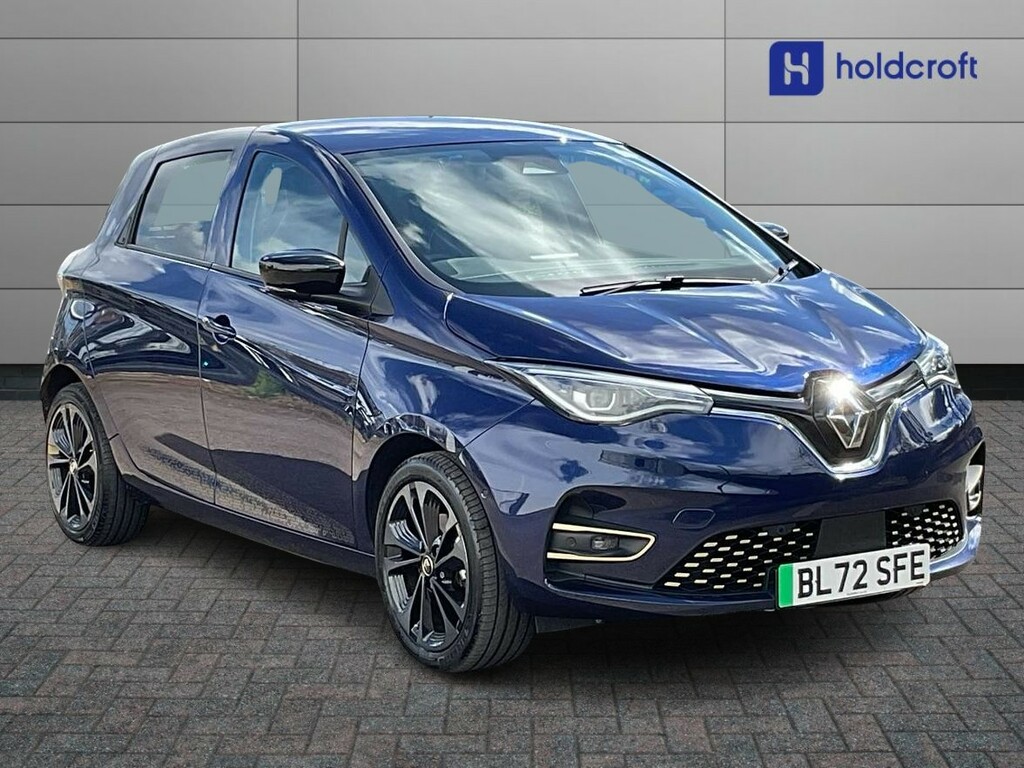 Compare Renault Zoe 100Kw Iconic R135 50Kwh Boost Charge BL72SFE Blue