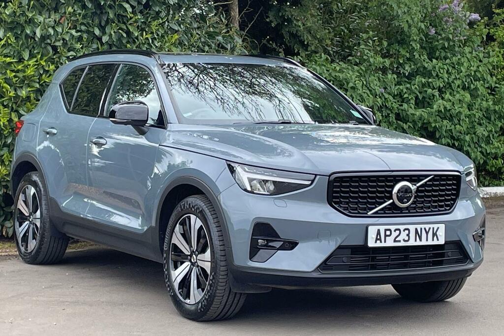 Compare Volvo XC40 Xc40 Ultimate T5 Recharge AP23NYK Grey
