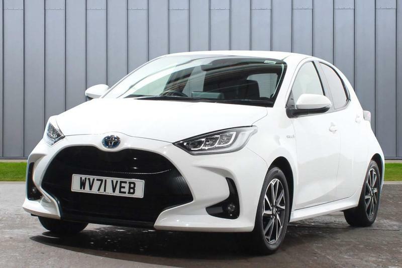 Used 2021 Toyota Yaris WM70ANU 1.5 VVT-H DESIGN E-CVT EURO 6 (S... on ...