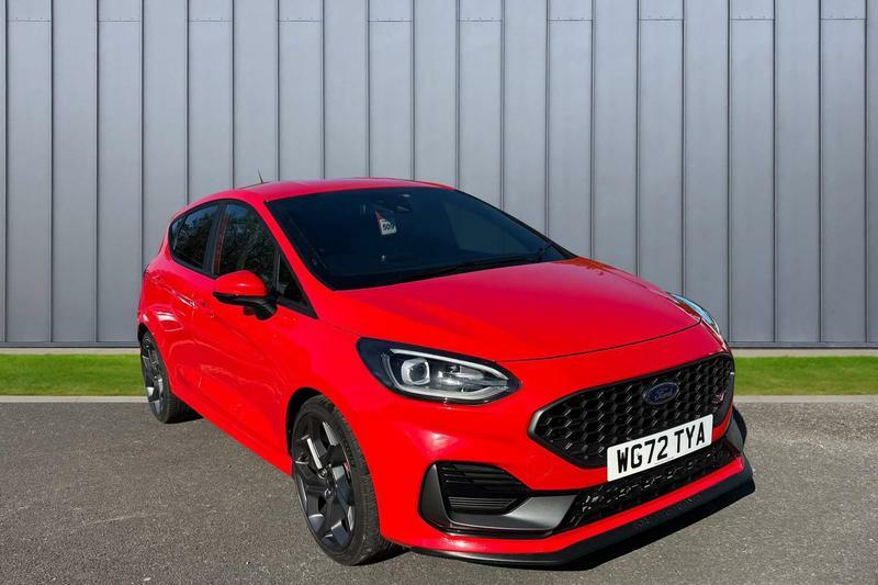 Compare Ford Fiesta 1.5T Ecoboost St-3 Euro 6 Ss ... WG72TYA Red