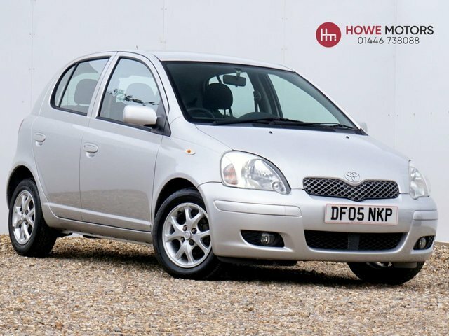 Compare Toyota Yaris 1.3 Vvt-i Colour Collection DF05NKP Silver