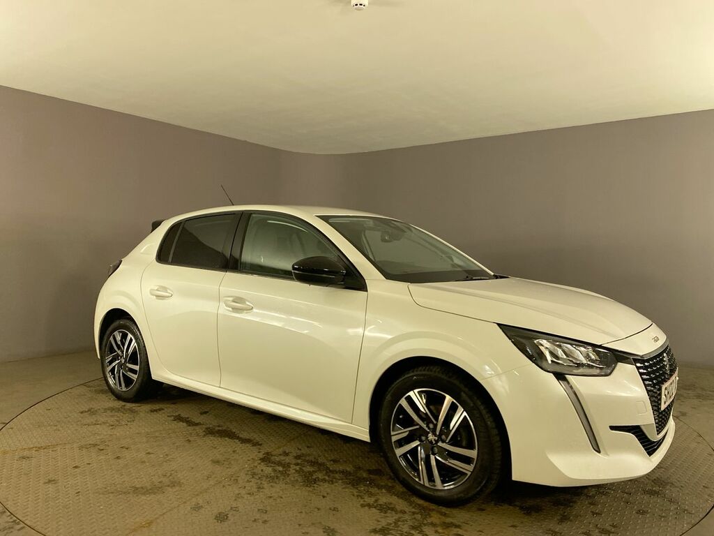 Compare Peugeot 208 1.2 Puretech Allure Premium Ss 100 Bhp SH22TLY White