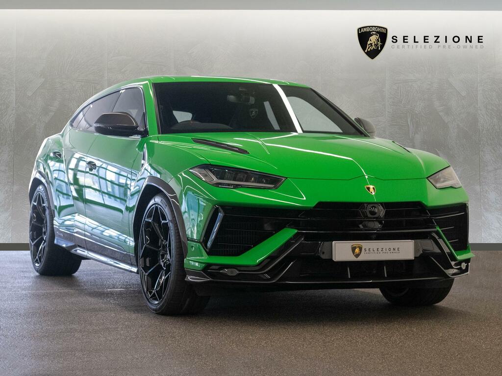Compare Lamborghini Urus Performante HG23FKX 