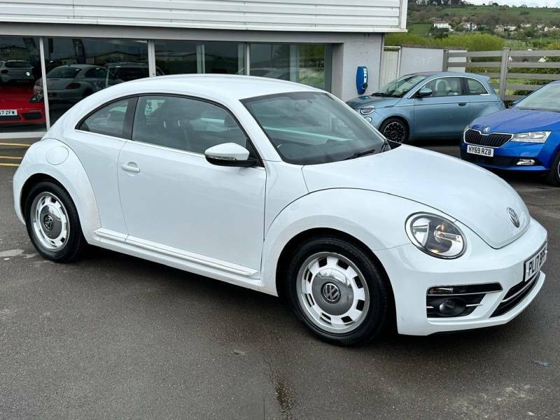 Volkswagen Beetle Coupe White #1