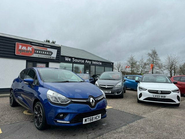 Compare Renault Clio 0.9 Iconic Tce 76 Bhp MT68HCH Blue