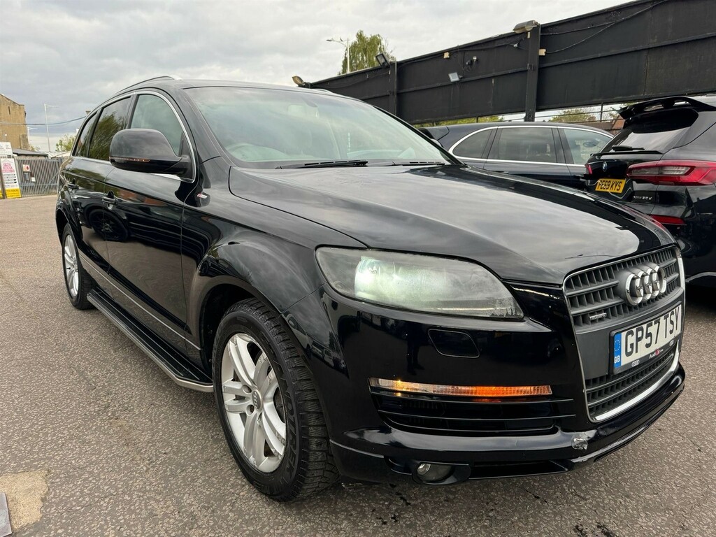 Audi Q7 Suv Black #1