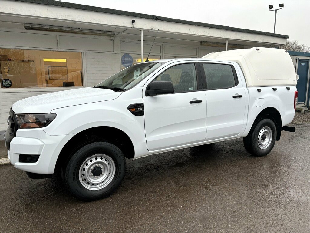Compare Ford Ranger Ranger XL 4X4 Double Cab Tdci HL19MUE White