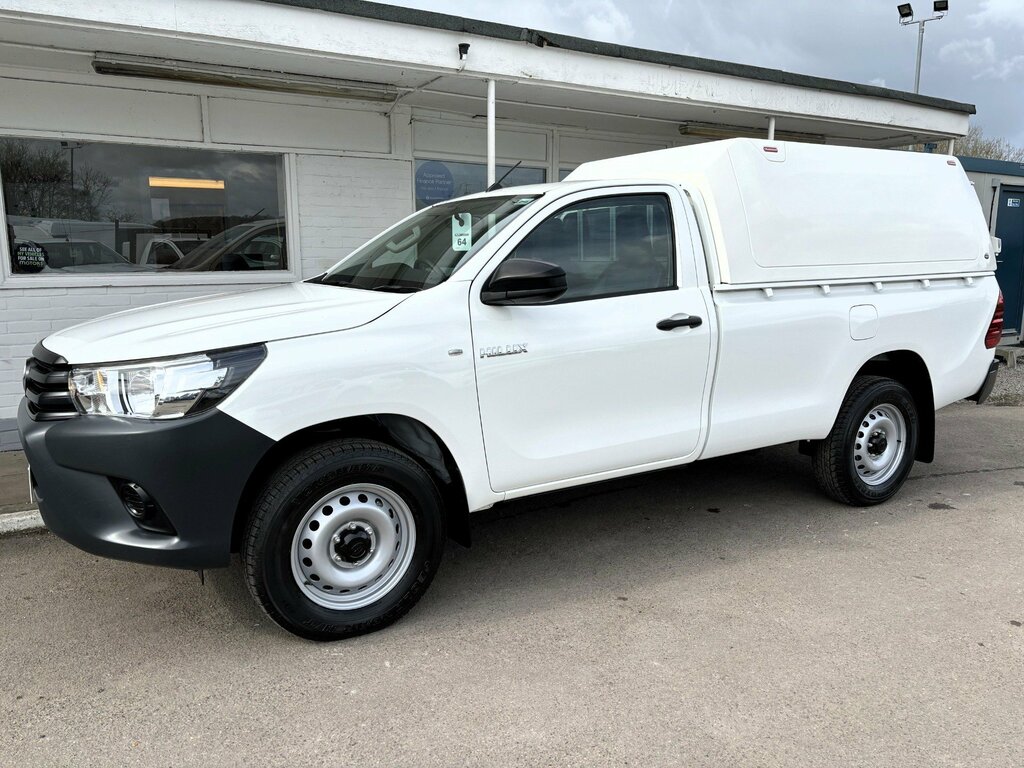 Toyota HILUX 2019 69 Active White #1