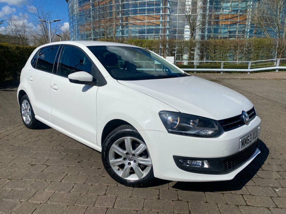 Compare Volkswagen Polo Match Edition 5-Door MM63XUU White