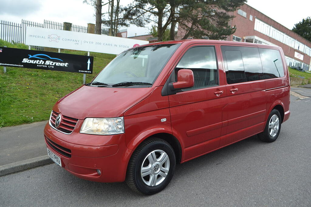 Volkswagen Caravelle Tdi Pure Drive Executive U2116 Red #1