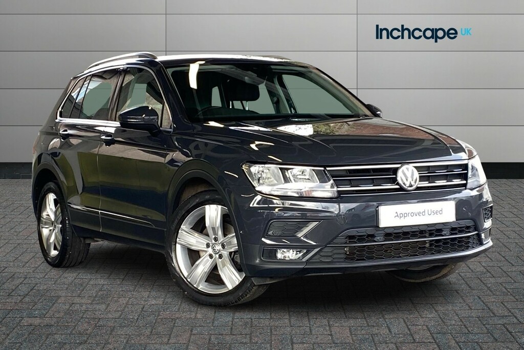 Compare Volkswagen Tiguan 1.5 Tsi Evo 150 Match LL69HLM Grey