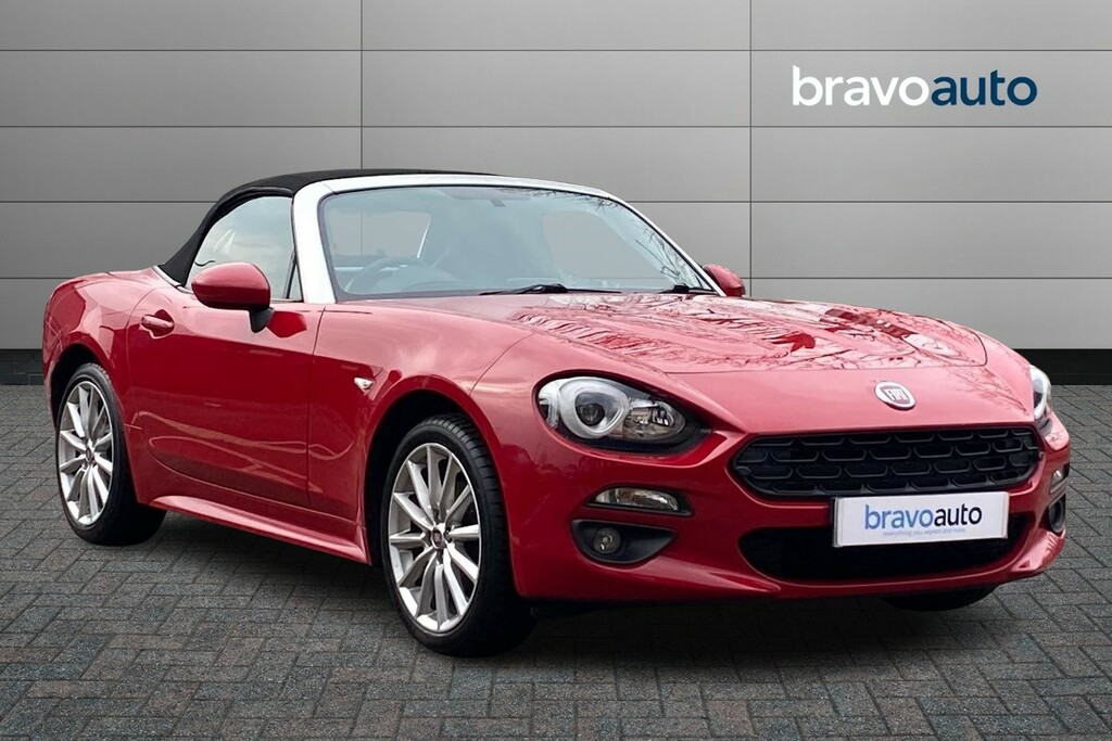 Compare Fiat 124 Spider 1.4 Multiair Lusso KU66WWP Red