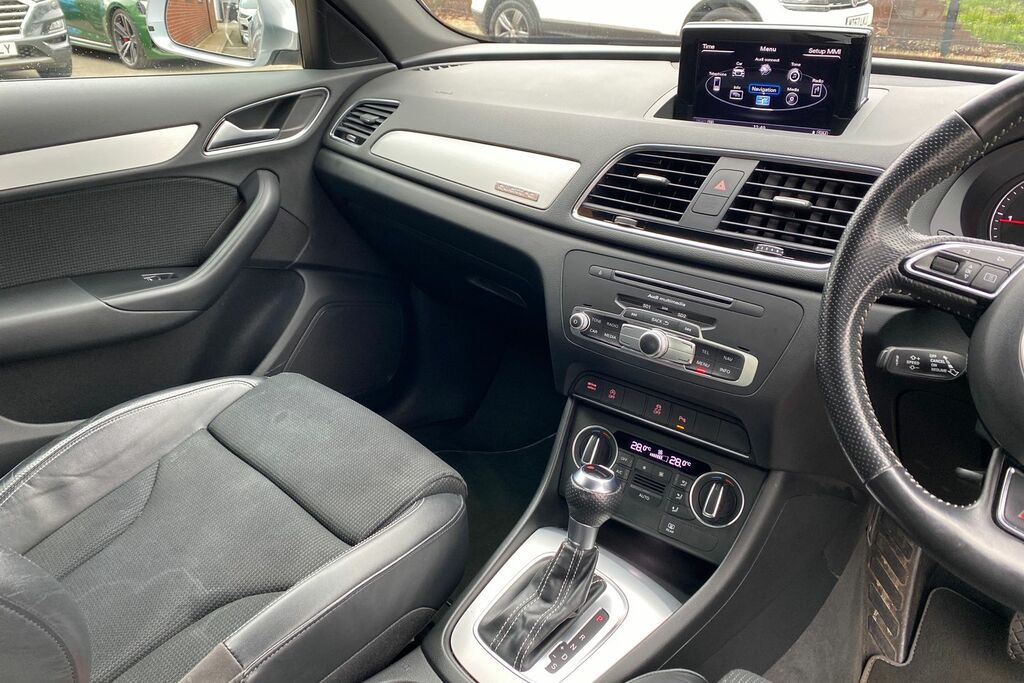 Compare Audi Q3 2.0 Tdi Quattro S Line Navigation S Tronic OU66ZNE Silver