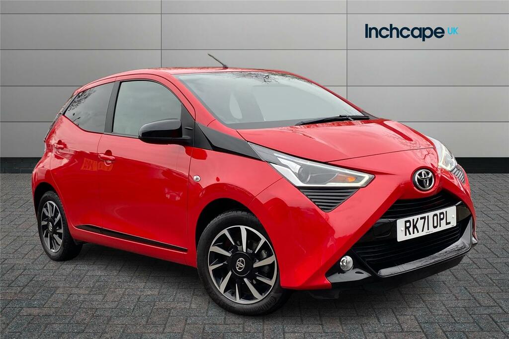 Compare Toyota Aygo Vvt-i X-trend Tss RK71OPL Red