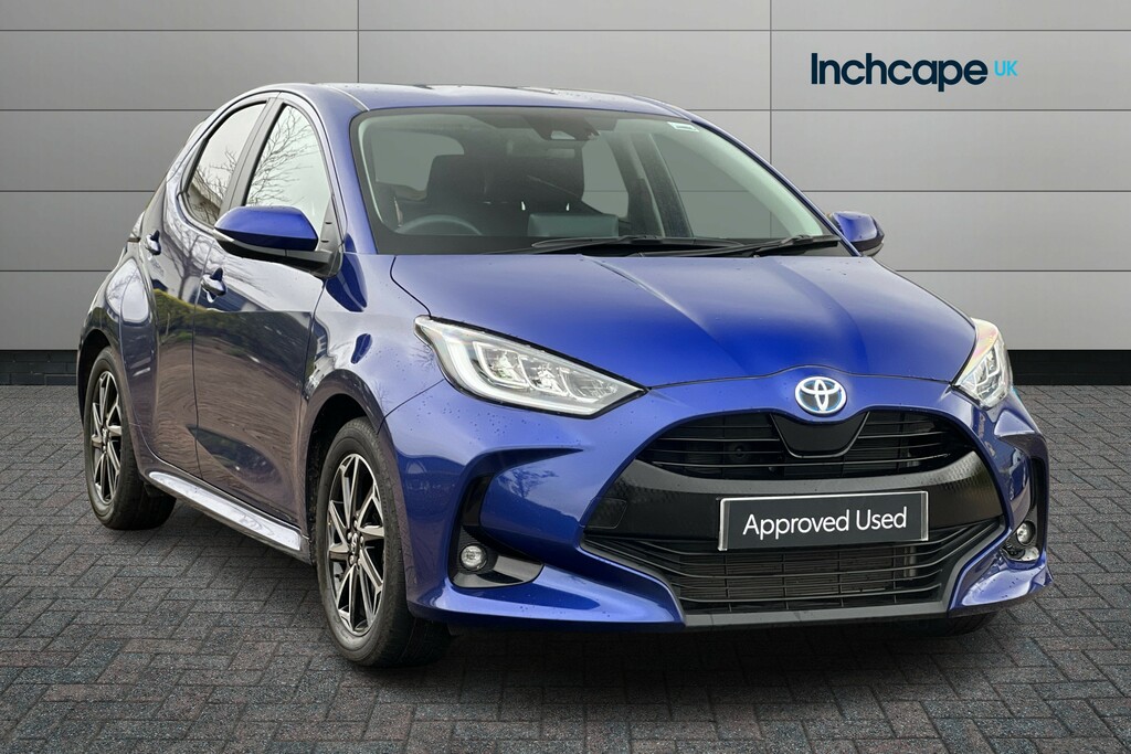 Compare Toyota Yaris 1.5 Hybrid Design Cvt FM23LKZ Blue