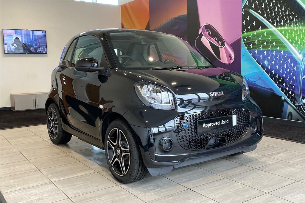 Compare Smart Fortwo Coupe 60Kw Eq Premium 17Kwh 22Kwch BG73YNK Black