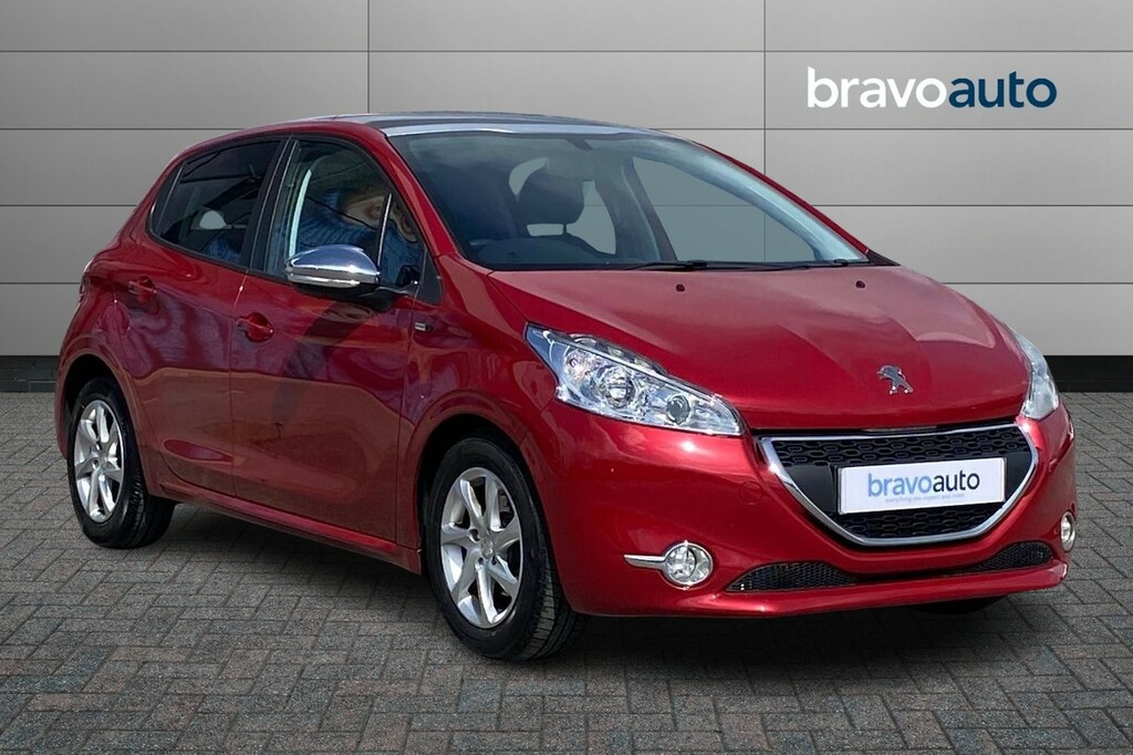 Peugeot 208 1.6 E-hdi Style Red #1