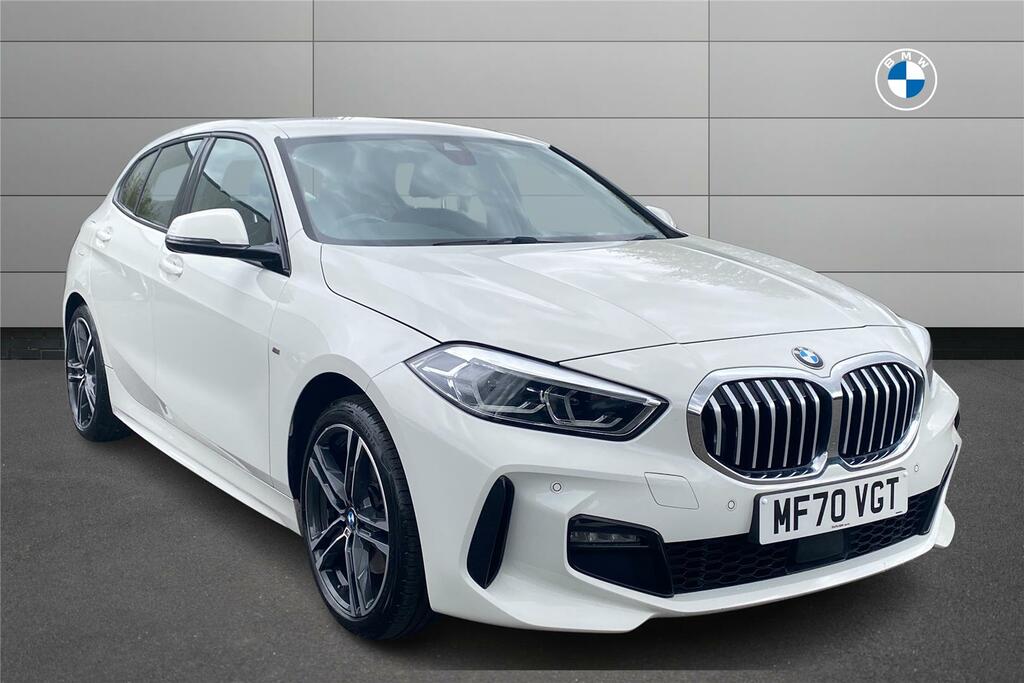 Compare BMW 1 Series 118I M Sport MF70VGT White