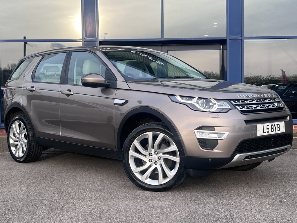 Compare Land Rover Discovery Sport Sport Td4 Hse Luxury U5506 Ulez L5BYB Brown