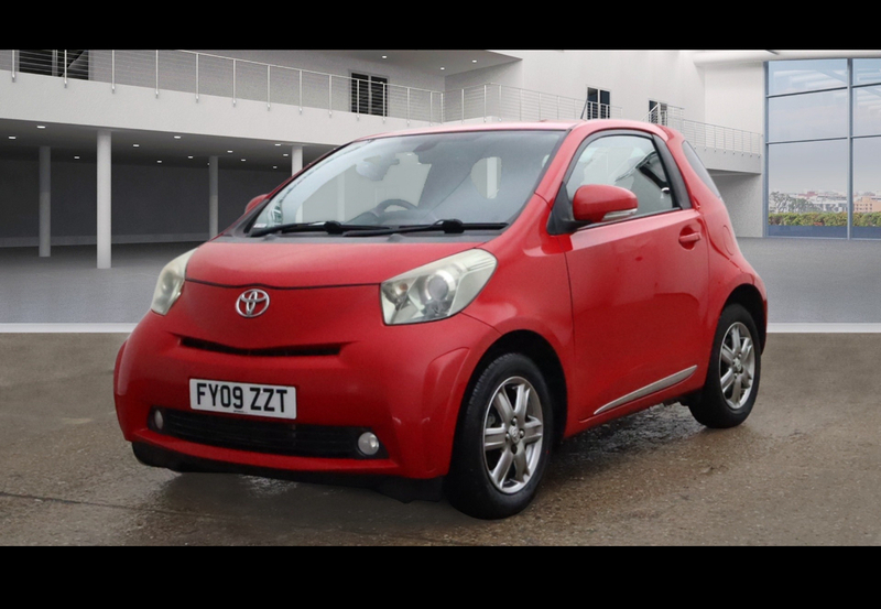 Compare Toyota IQ 1.0 Vvt-i 2 Hatchback FY09ZZT Red