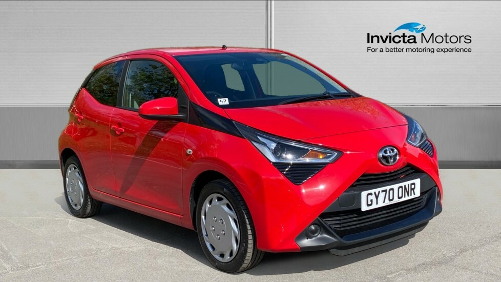 Compare Toyota Aygo X-play Tss GY70ONR Red