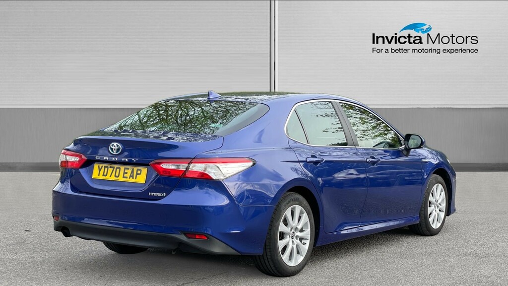 Compare Toyota Camry Saloon YD70EAP Blue