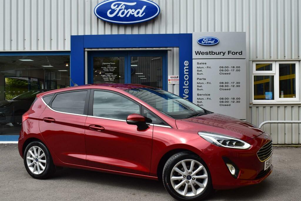 Compare Ford Fiesta 1.0T Ecoboost Titanium X Euro 6 Ss EA19OEF Red