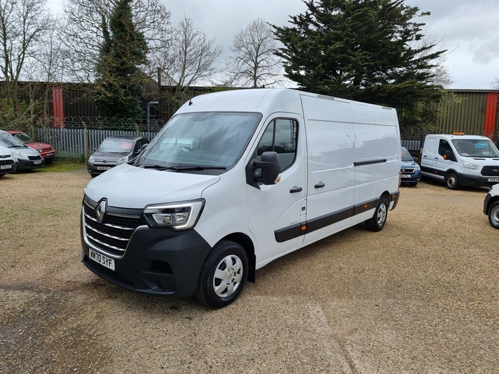 Compare Renault Master 2.3 Dci Energy 35 Business Panel Van M WM70SYF White