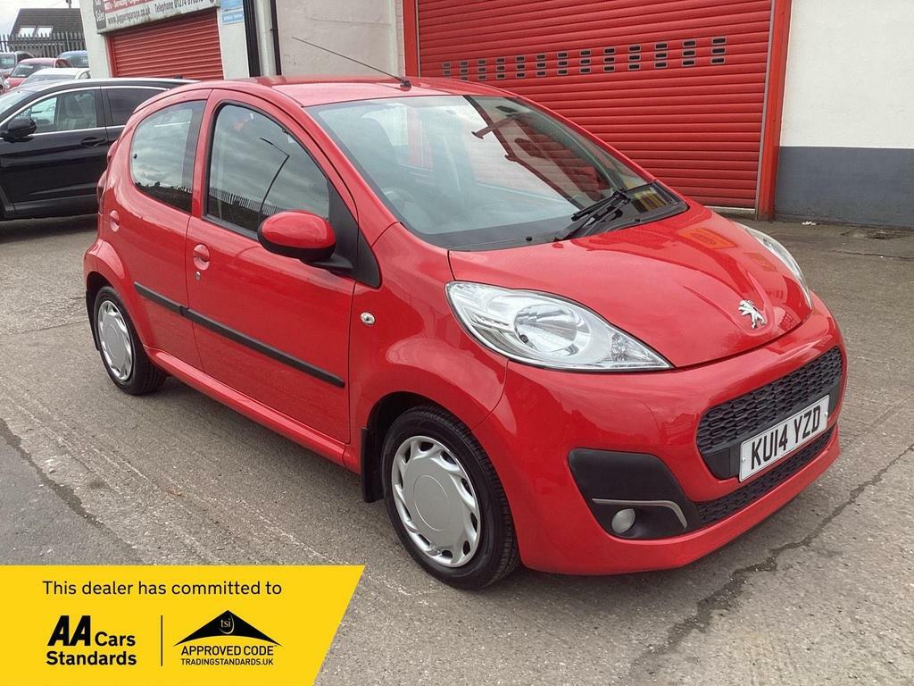 Compare Peugeot 107 Active KU14YZD Red