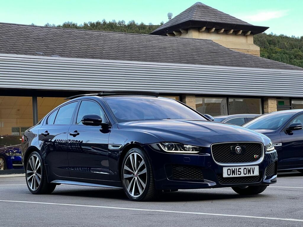 Compare Jaguar XE Saloon 3.0 V6 S Euro 6 Ss 201515 OW15OWV Blue