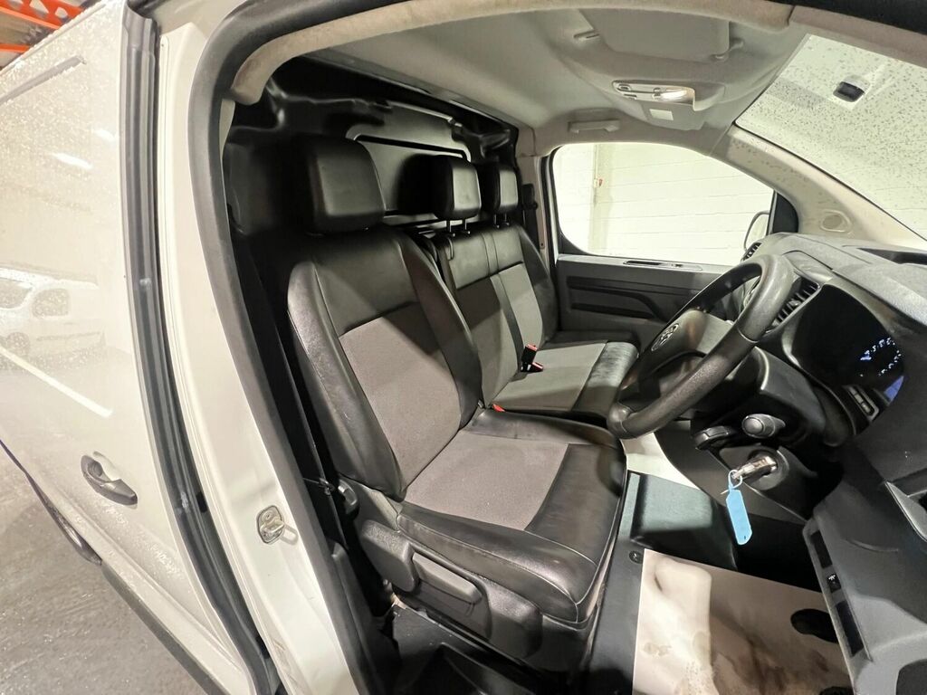 Compare Vauxhall Vivaro Panel Van 1.5 Turbo D 2900 Edition L2 H1 Euro 6 S DV69LBJ White