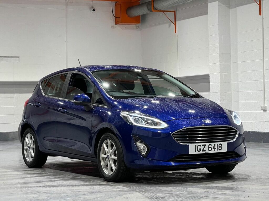 Compare Ford Fiesta Hatchback 1.0T Ecoboost Zetec Euro 6 Ss 20 IGZ6418 Blue