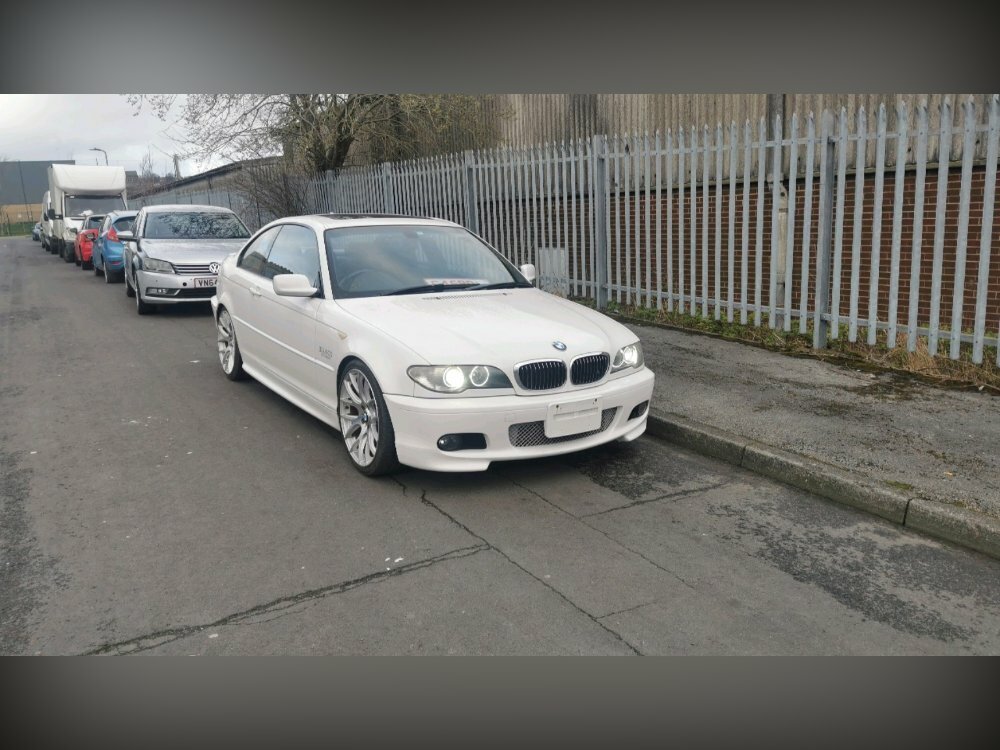 Compare BMW 3 Series 3.0 330Ci M Sport  White
