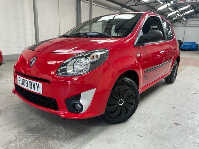 Compare Renault Twingo Hatchback 1.2 Extreme 2008 PJ08BVY Red