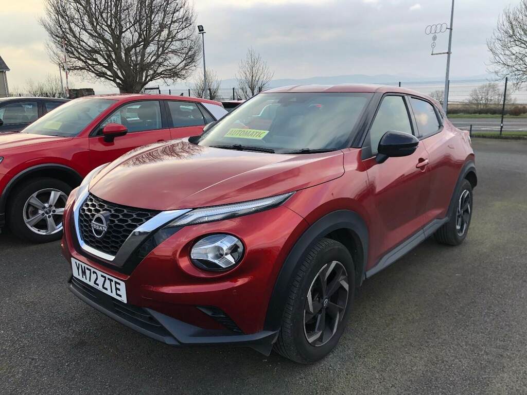 Compare Nissan Juke 1.0 Dig-t 114 N-connecta YM72ZTE Red