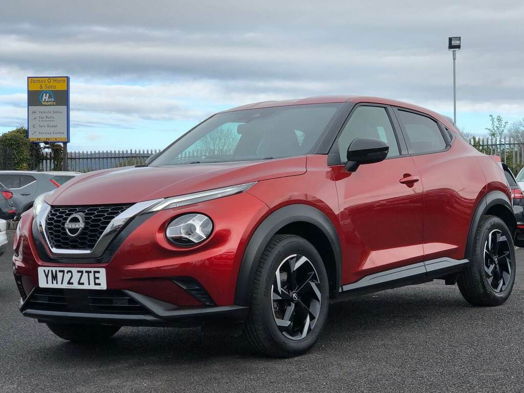 Compare Nissan Juke 1.0 Dig-t 114 N-connecta YM72ZTE Red