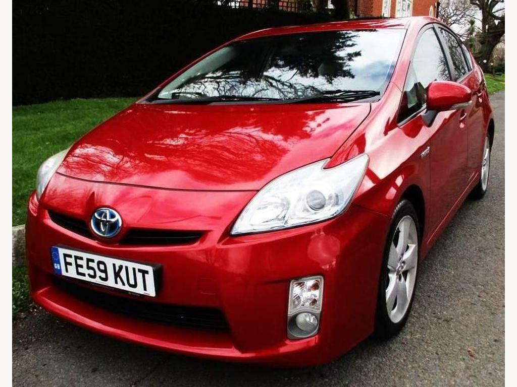 Compare Toyota Prius 1.8 Vvt-h T4 Cvt Euro 5 Ss FE59KUT Red