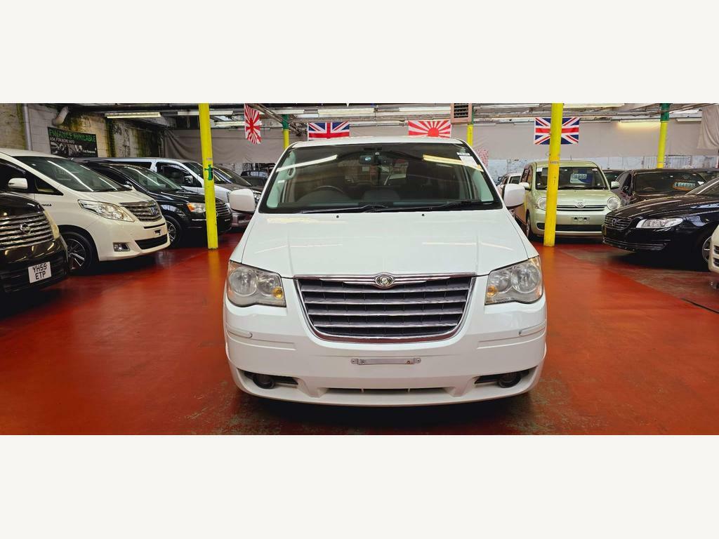 Compare Chrysler Grand Voyager 3.8 V6 Touring P Doors Camera Ulez Free YL56YCT White
