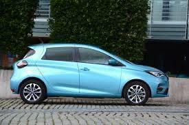 Compare Renault Zoe 80Kw Iconic R110 50Kwh Rapid Charge GF72VGO Blue
