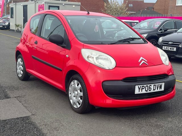 Compare Citroen C1 1.0 Vibe 68 Bhp YP06DVW Red