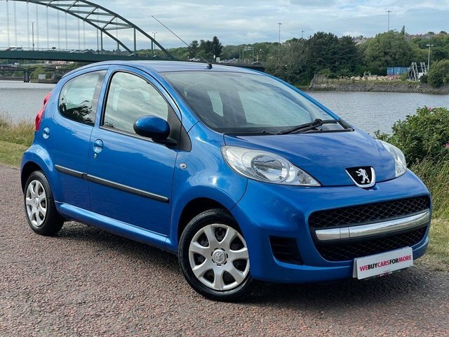 Compare Peugeot 107 Urban NG11CEN Blue