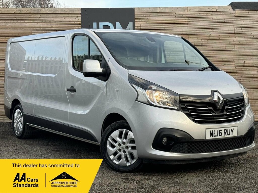 Compare Renault Trafic 1.6 Dci Energy ML16RUY 