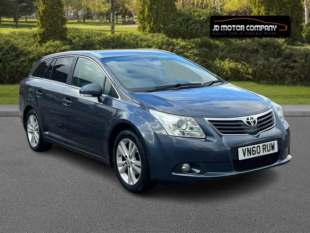 Compare Toyota Avensis 1.8 V-matic T4 2010 VN60RUW Blue